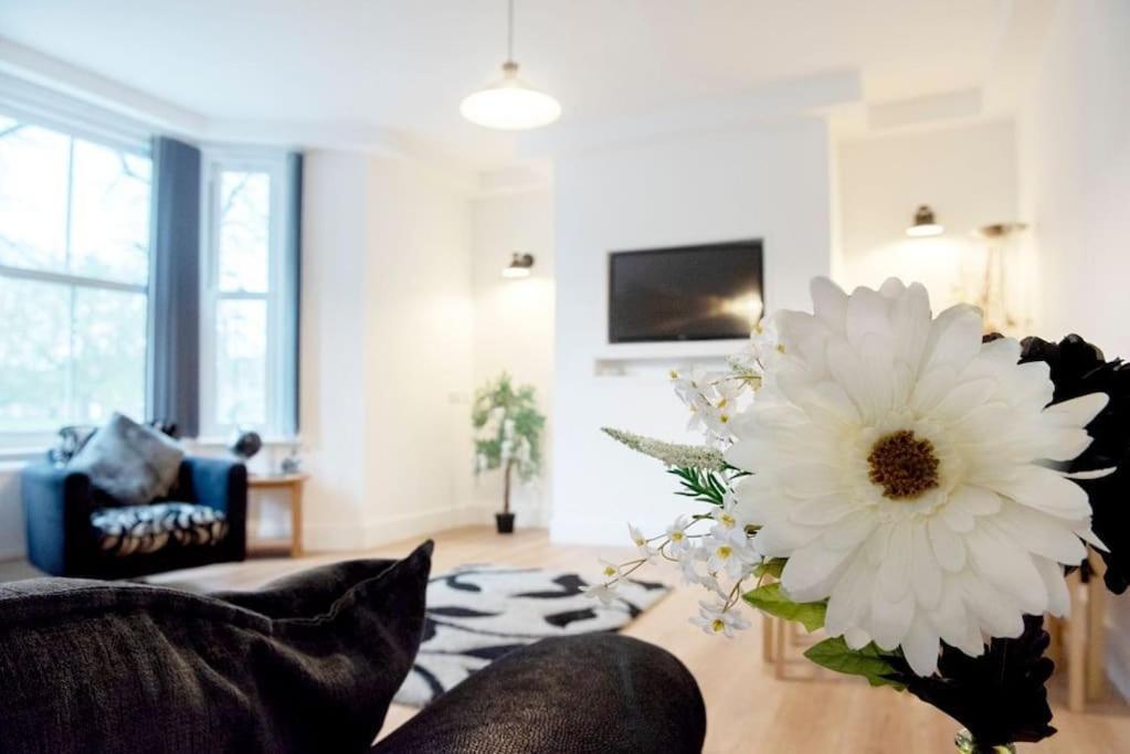 King'S Central Cambridge Apartment Bagian luar foto