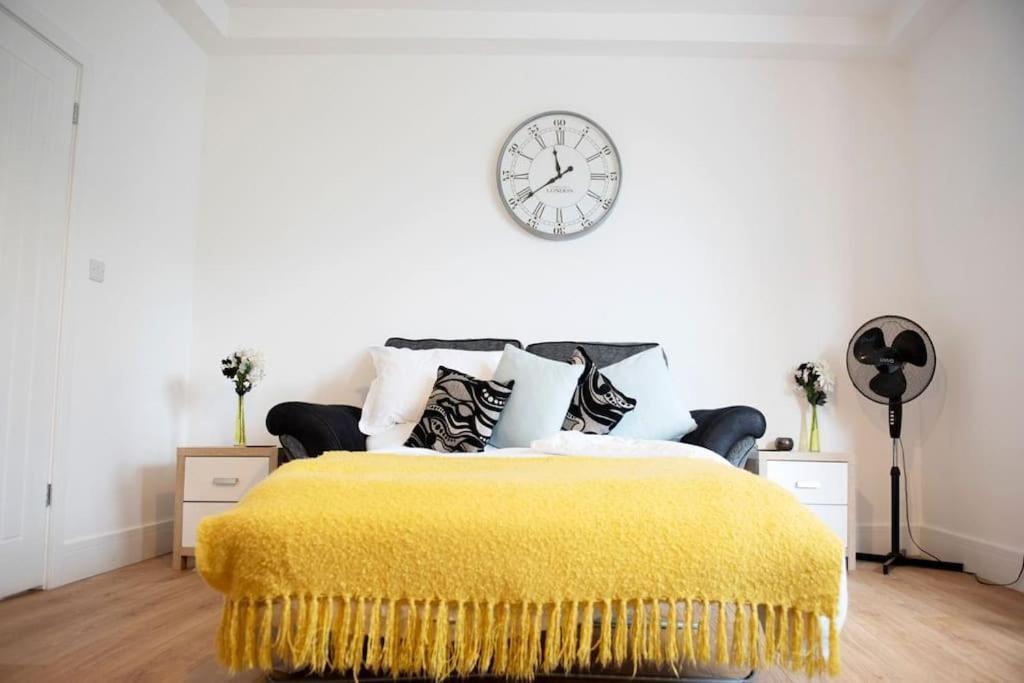 King'S Central Cambridge Apartment Bagian luar foto