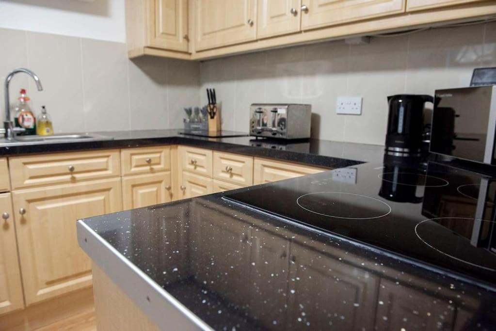 King'S Central Cambridge Apartment Bagian luar foto
